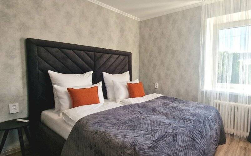 Апартаменты Двухкомнатные В Центре, Черняховского 20, Колибри#20