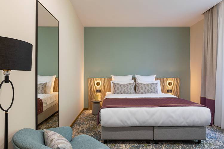 Berry Hotel & Spa