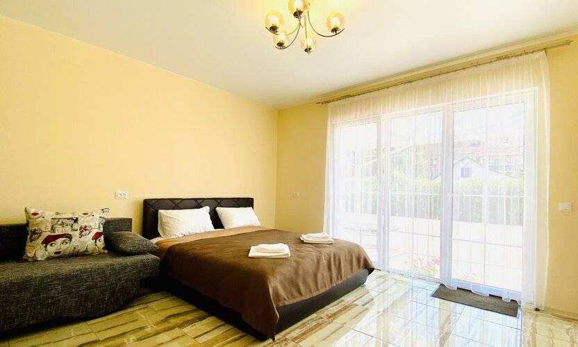 Гостевой Дом Villa Leo (Apartmari)