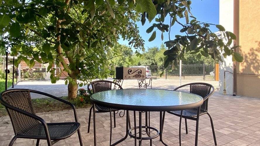 Гостевой Дом Villa Leo (Apartmari)
