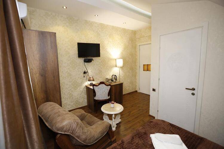 Grand Gmp Hotel