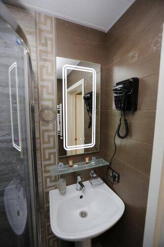 Grand Gmp Hotel
