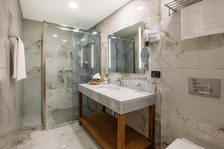 Marjan Plaza Hotel