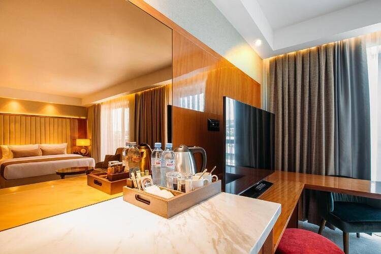 Marjan Plaza Hotel