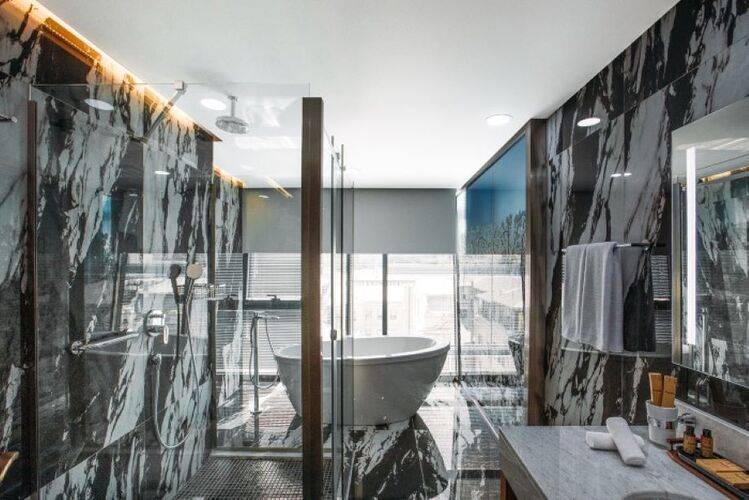 Marjan Plaza Hotel