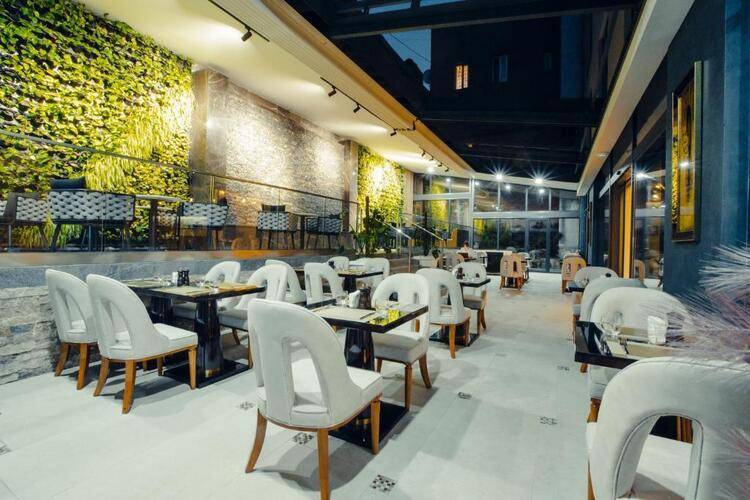 Marjan Plaza Hotel