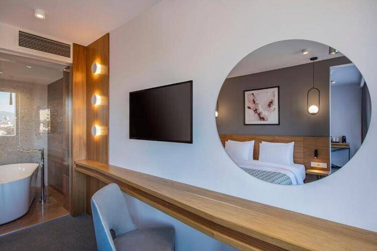 Clocks Hotel Tbilisi