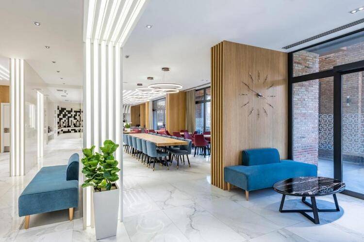 Clocks Hotel Tbilisi