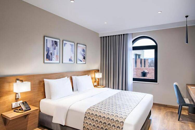 Clocks Hotel Tbilisi