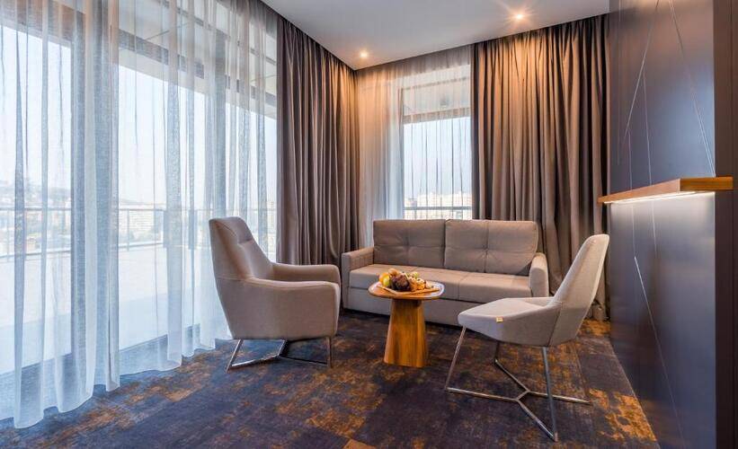 Onyx Hotel