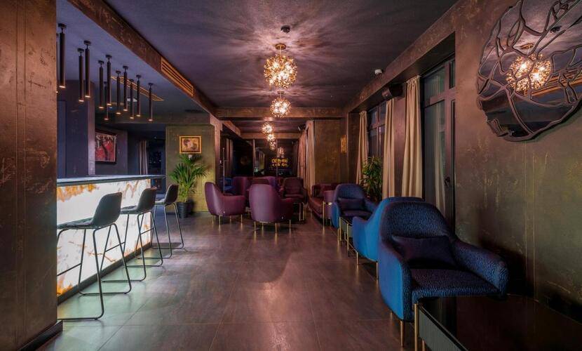 Onyx Hotel