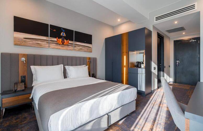 Onyx Hotel