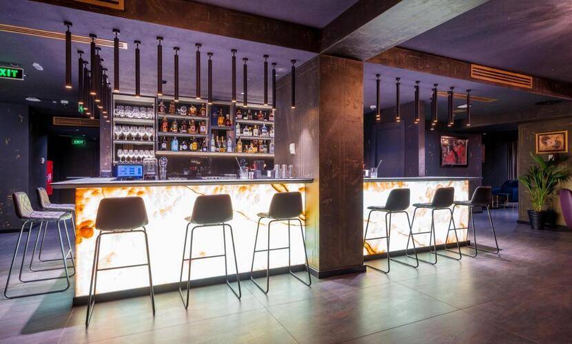 Onyx Hotel