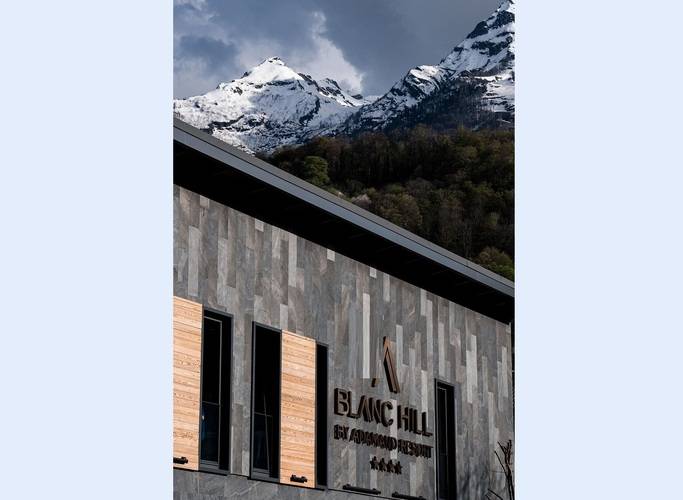 Blanc Hill By Adamand Resort