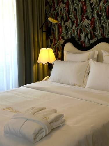 Mr.Just`S Hotel (Мистер Юстс)