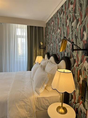 Mr.Just`S Hotel (Мистер Юстс)