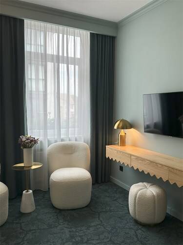 Mr.Just`S Hotel (Мистер Юстс)