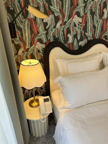 Mr.Just`S Hotel (Мистер Юстс)