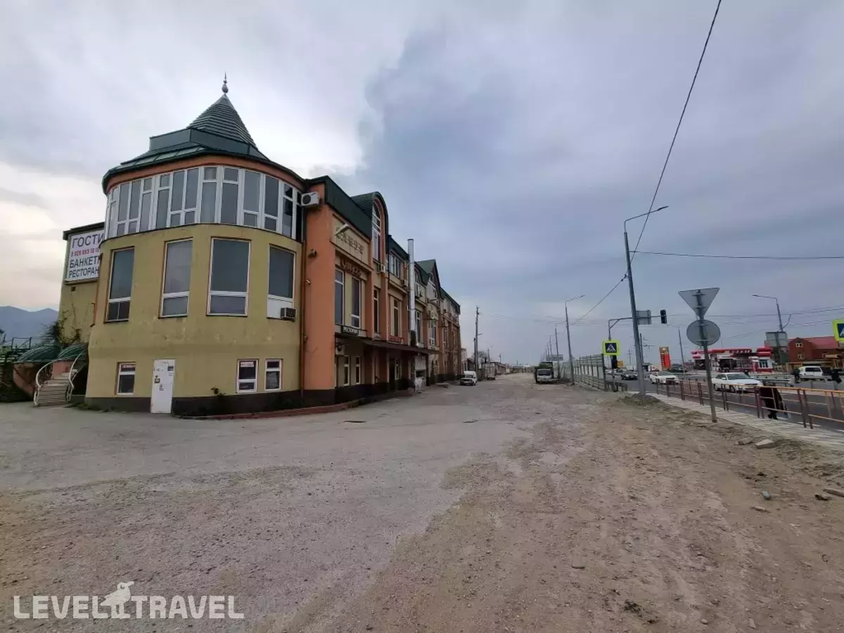 Отель Сабур