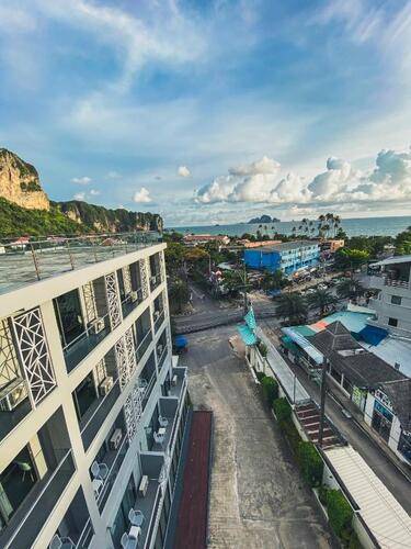 Wake Up Aonang Hotel