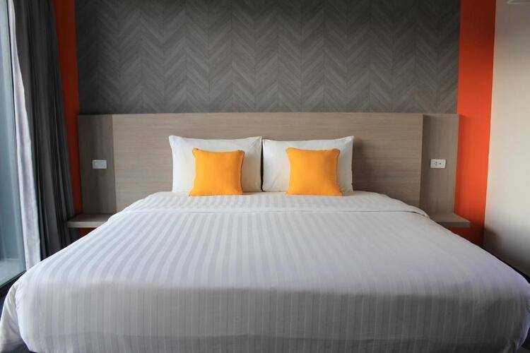 Wake Up Aonang Hotel