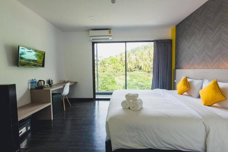 Wake Up Aonang Hotel