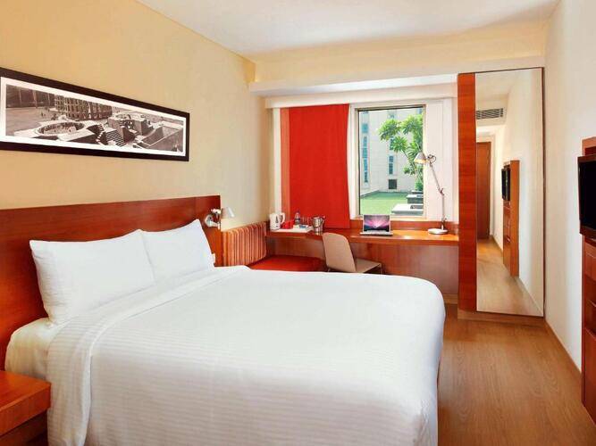 Ibis New Delhi Aerocity