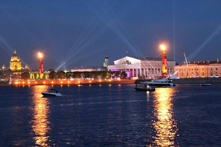 Апартаменты Белый Бегемот У Петропавловки