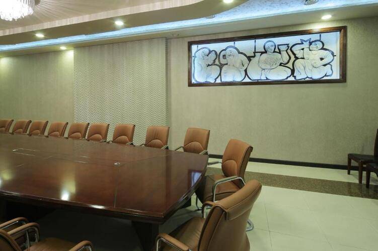 New Nairi Hotel