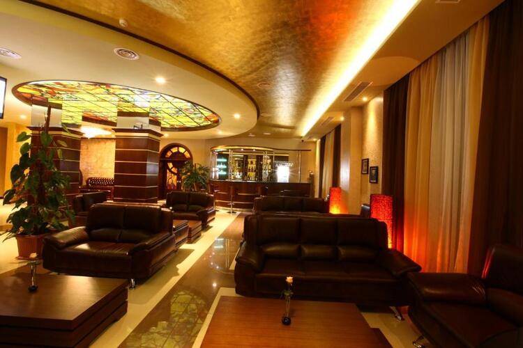 New Nairi Hotel