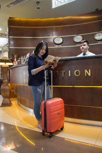 New Nairi Hotel