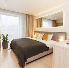 $item['hotel']['name']