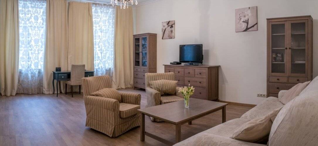 Апартаменты На Малой Садовой