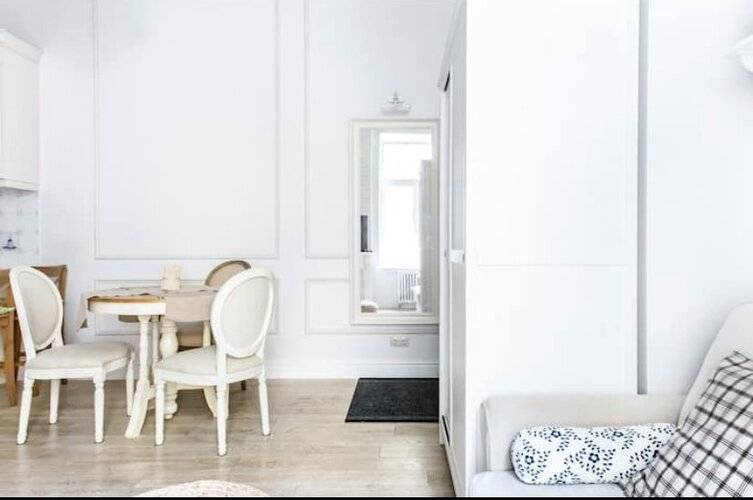 Апартаменты На Невском Проспекте На Караванной Улице