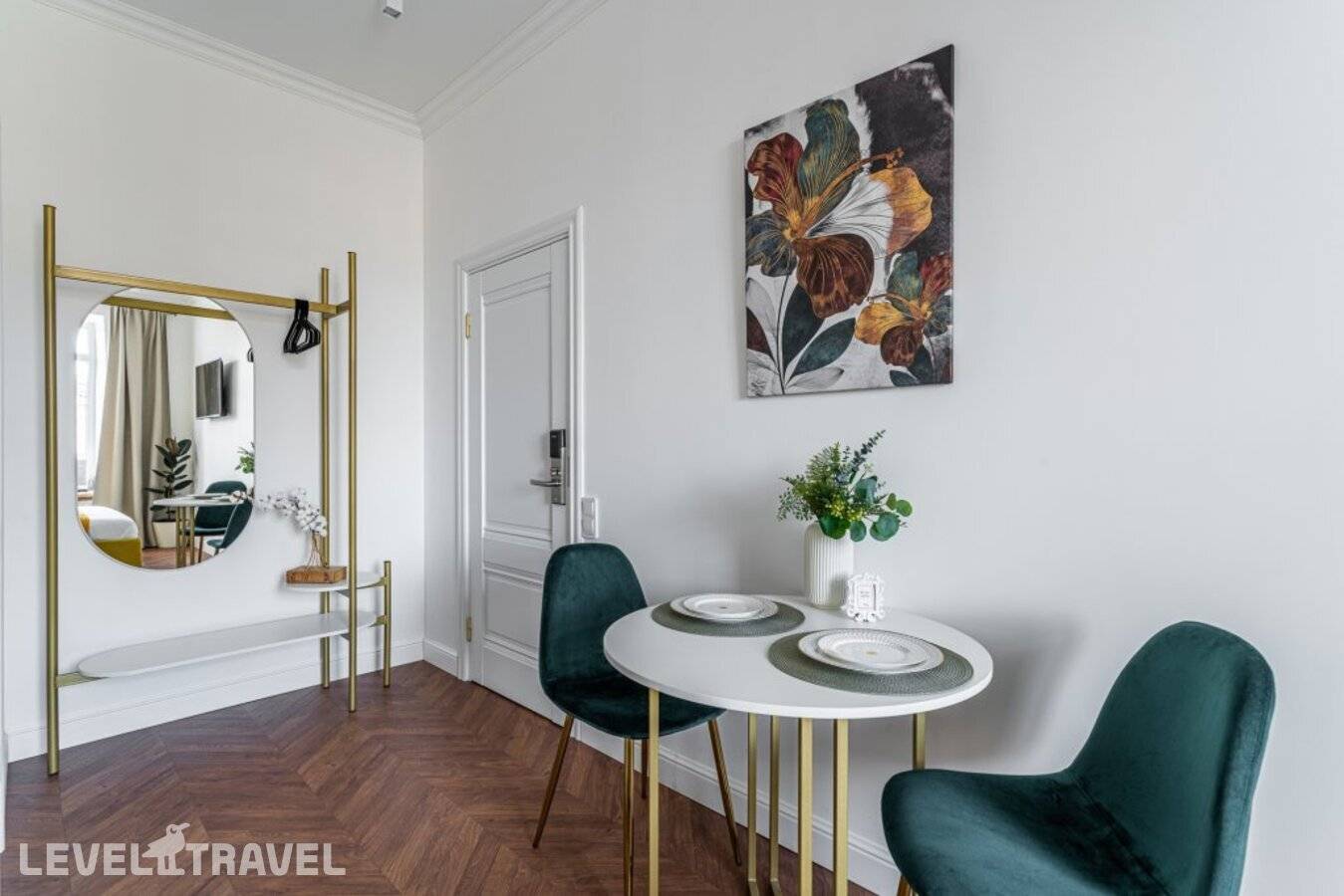 Отель Апартаменты D Apartments С Видом На Невский Проспект — Центральный район, Россия