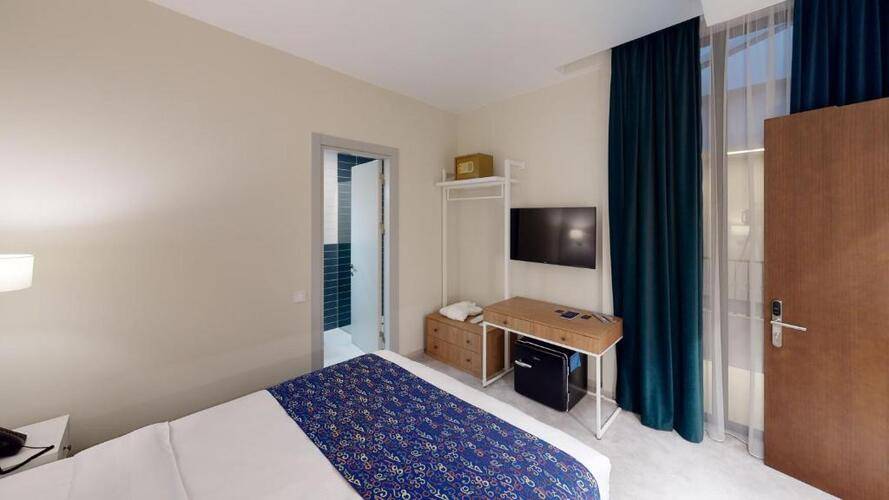 Epigraph Town Hotel