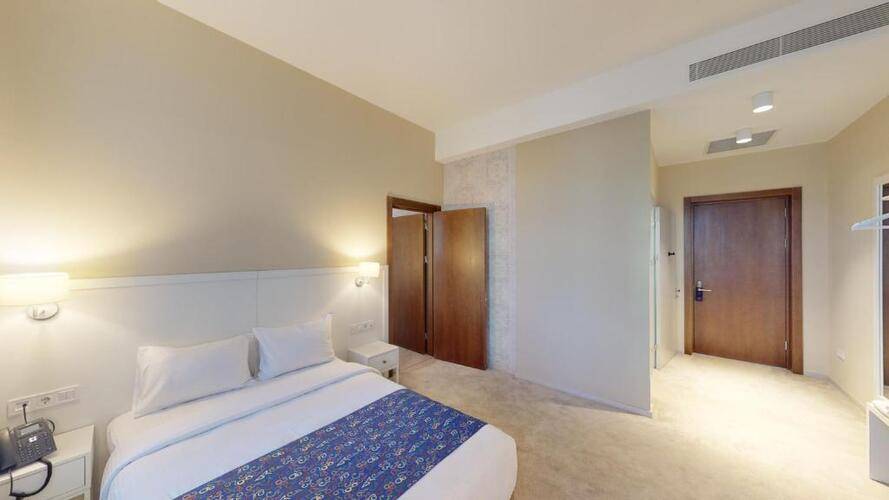 Epigraph Town Hotel