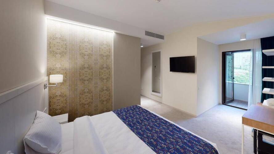 Epigraph Town Hotel
