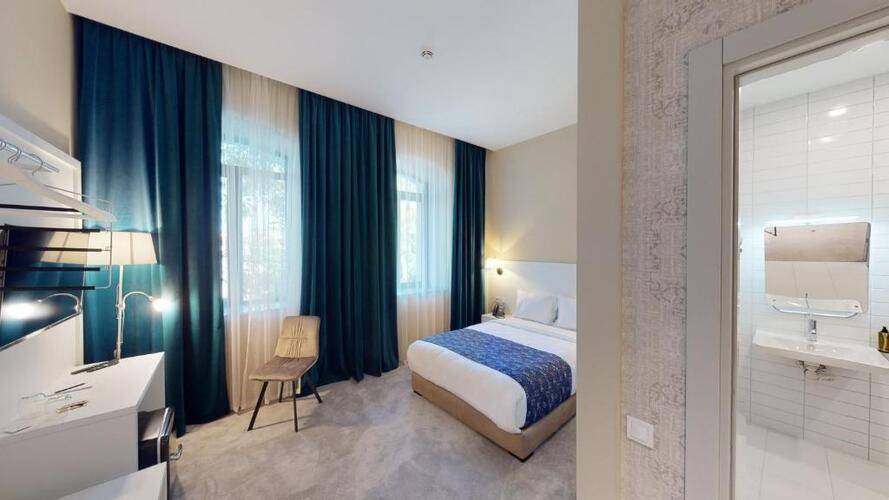 Epigraph Town Hotel