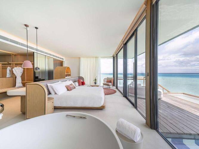 SO/ Maldives