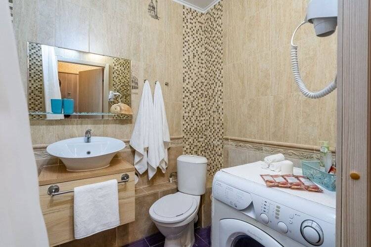 Апартаменты На Александра Грина Д1