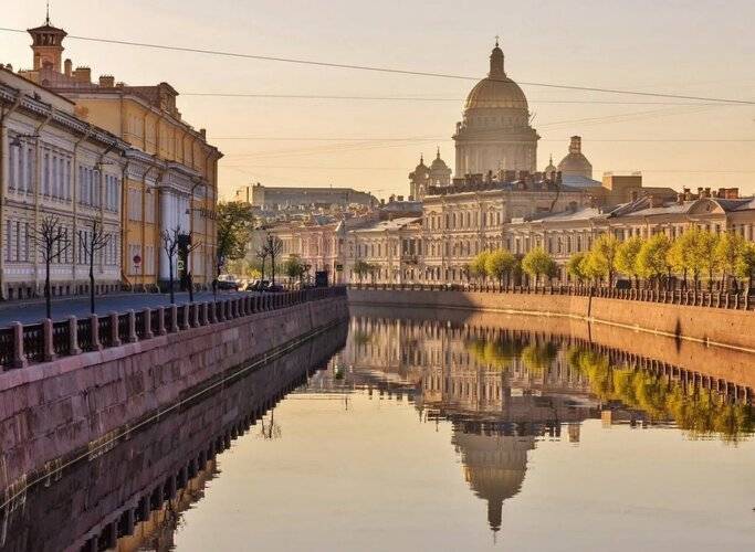 Апарт-Отель Дворики Петра На Гороховой