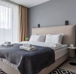 $item['hotel']['name']