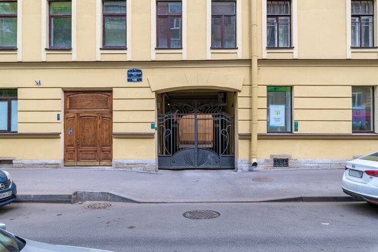 Квартира Третья Студия На Большом Пр. Петроградки