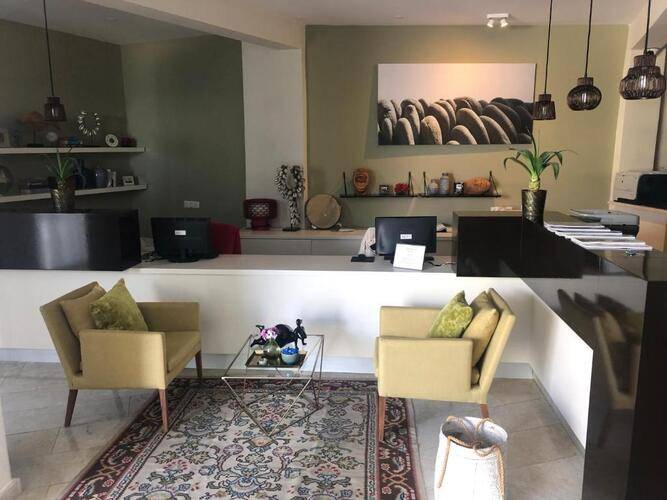 Med-Inn Boutique Hotel