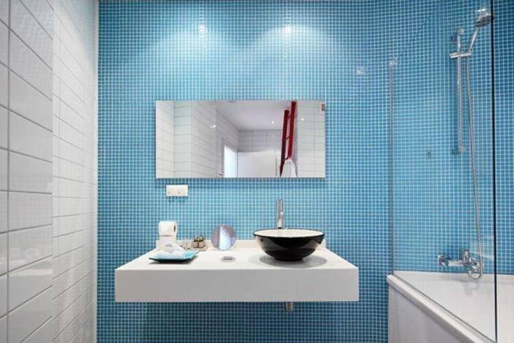 Med-Inn Boutique Hotel
