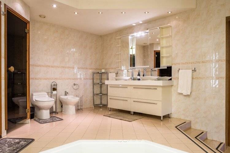 Апартаменты Art Home У Эрмитажа 7 Комнат С Видом На Неву