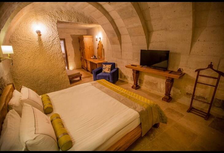 Anka Cave Suites