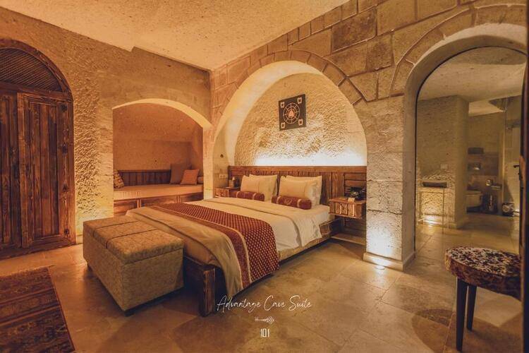 Anka Cave Suites