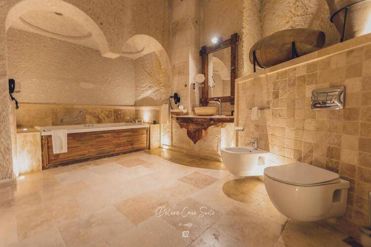 Anka Cave Suites